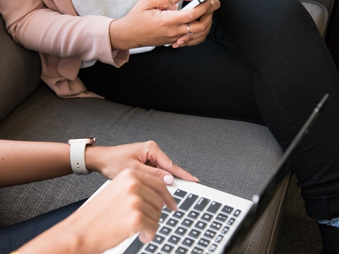 半托管模式下的跨境電商物流企業(yè)挑戰(zhàn)與機(jī)遇:物流新模式的發(fā)展趨勢(shì) 半托管模式下的跨境電商物流企業(yè)挑戰(zhàn)與機(jī)遇:物流新模式的發(fā)展趨勢(shì)