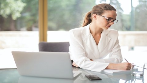 Facebook廣告投放與直播帶貨引流效果對(duì)比