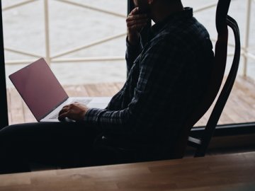 Temu新規(guī)：歐代英代信息強(qiáng)制核查，賣(mài)家應(yīng)對(duì)指南