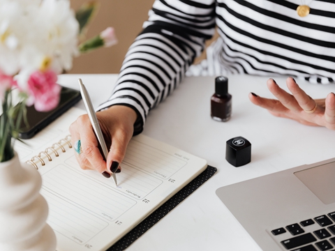 中企在津巴布韋設(shè)廠,利潤或受外匯管制影響 中企在津巴布韋設(shè)廠,利潤或受外匯管制影響