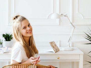 德國包裝法申報方式選擇：年度與月度對比分析