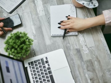 貨代合同審核要點(diǎn)：滯港費(fèi) & 滯箱費(fèi)責(zé)任劃分