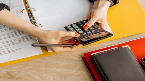 亞馬遜英國FBA倉儲紙箱包裝要求：確保尺寸合規(guī)、防水防潮、易于識別。