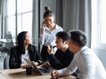 2025年內地人注冊香港公司指南：政策、流程與投資機會