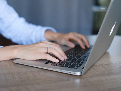 俄羅斯新年消費趨勢:電商占半,預算分化,中國賣家如何掘金? 俄羅斯新年消費趨勢:電商占半,預算分化,中國賣家如何掘金?